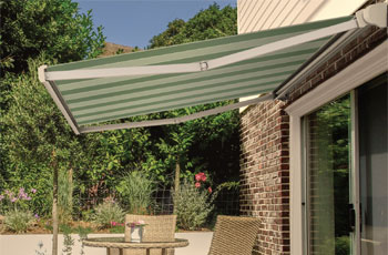 Base domestic or commercial awning